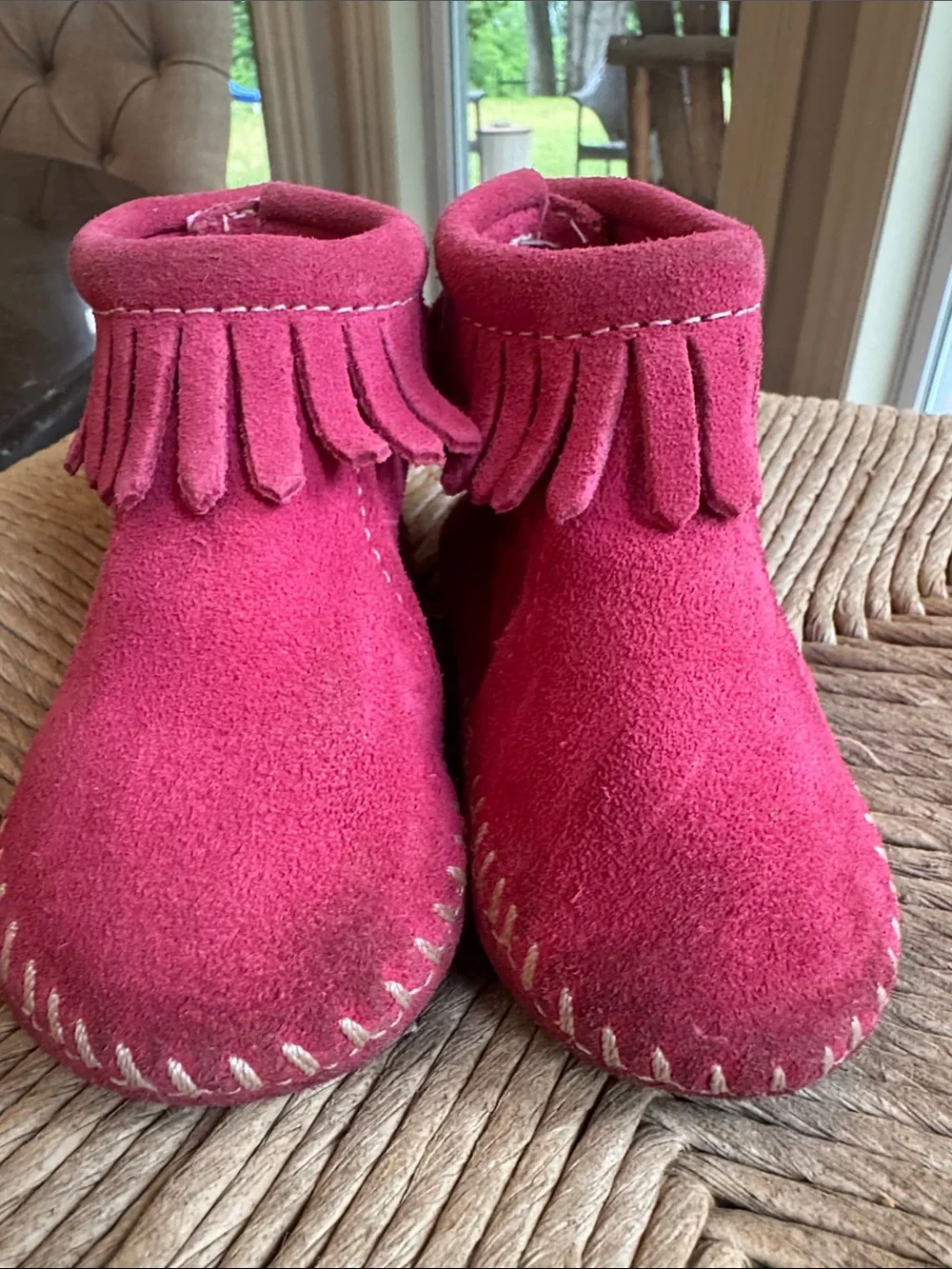 Minnetonka Kids Suede Fringe Moccasins - Pink